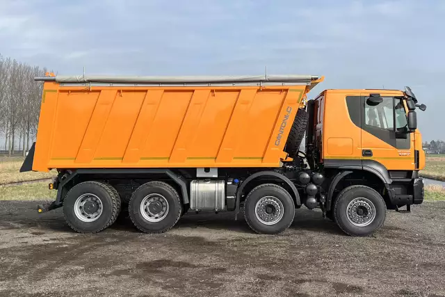 Iveco Trakker AT410T41H 8x4 Tipper Truck