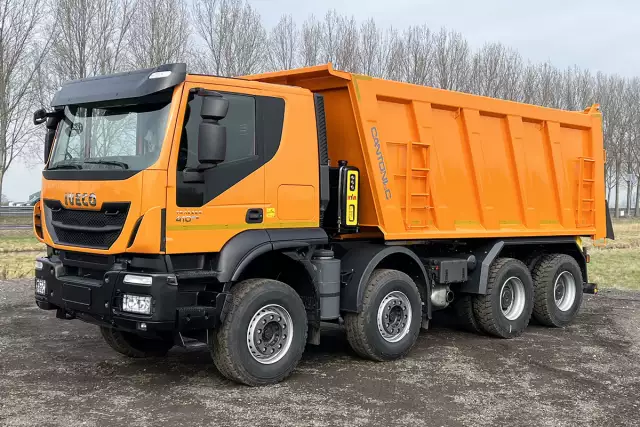 Iveco Trakker AT410T41H AT 8x4 Tipper Truck