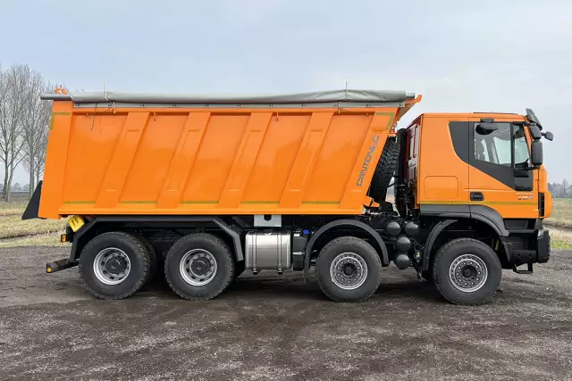 Iveco Trakker AT410T41H AT 8x4 Tipper Truck