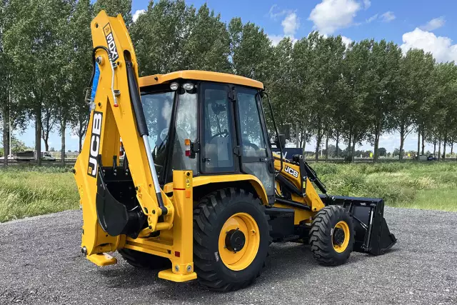 JCB 3DX Plus 4x4 Backhoe Loader