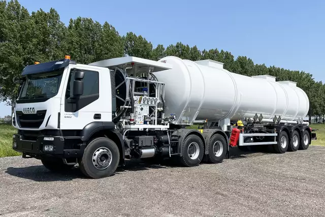 Magyar SMFF JET-A1 3-Axle Aircraft refueller trailer