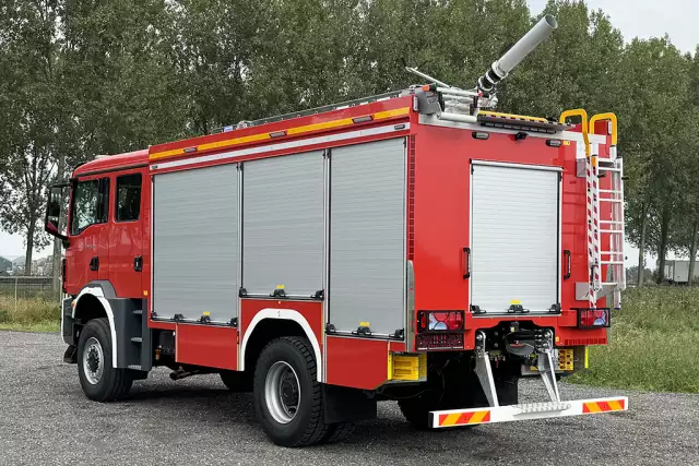 MAN TGM 18.290 BB CH 4x4 Camion de pompiers