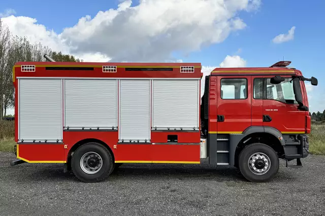 MAN TGM 18.320 BB CH 4x4 Camion de pompiers