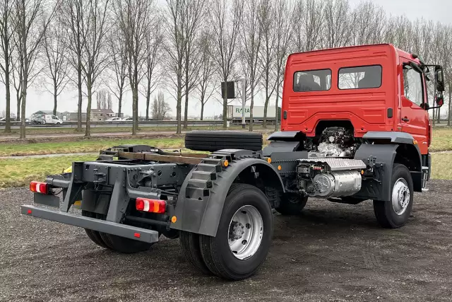 Mercedes-Benz Atego 1530 4x4 Chassi Cabine