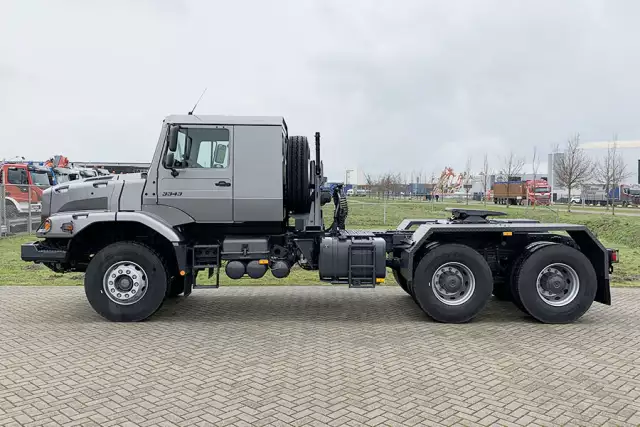 Mercedes-Benz Zetros 3343-S 6x4 Trator para semi-reboque