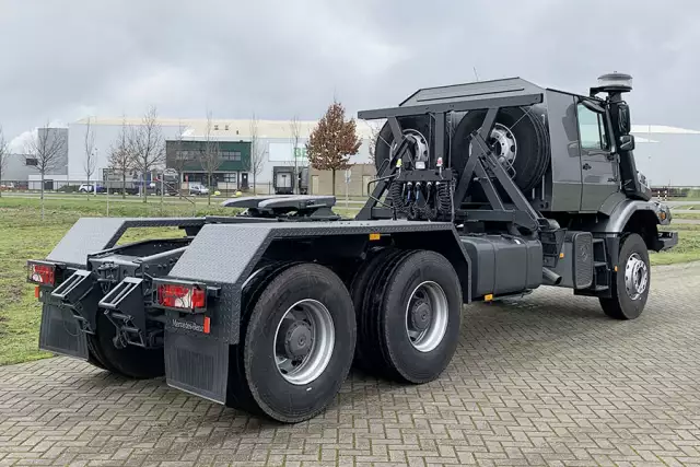 Mercedes-Benz Zetros 3343-S 6x4 Trator para semi-reboque