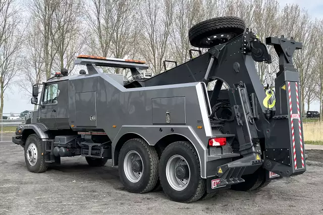 Mercedes-Benz Zetros 3345-K 6x4 Dépanneuse