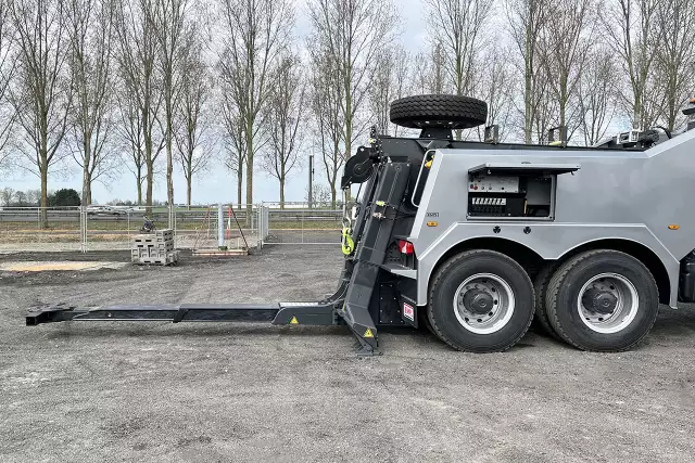 Mercedes-Benz Zetros 3345-K 6x4 Dépanneuse