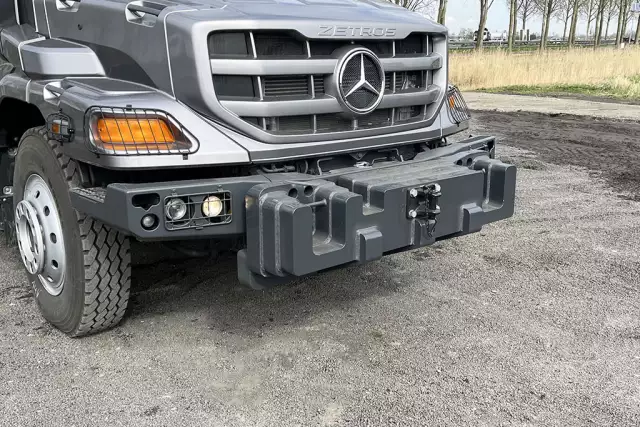 Mercedes-Benz Zetros 3345-K 6x4 Dépanneuse