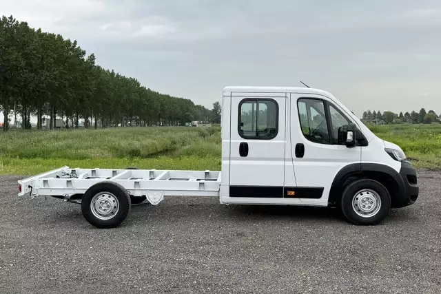 Peugeot Boxer L3H2 Crew 4x2 Double Cab Van