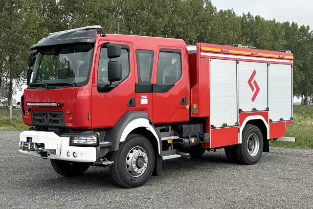 Renault D16 4x4 Camião combate a incendio