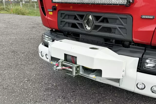 Renault D16 4x4 Camião combate a incendio