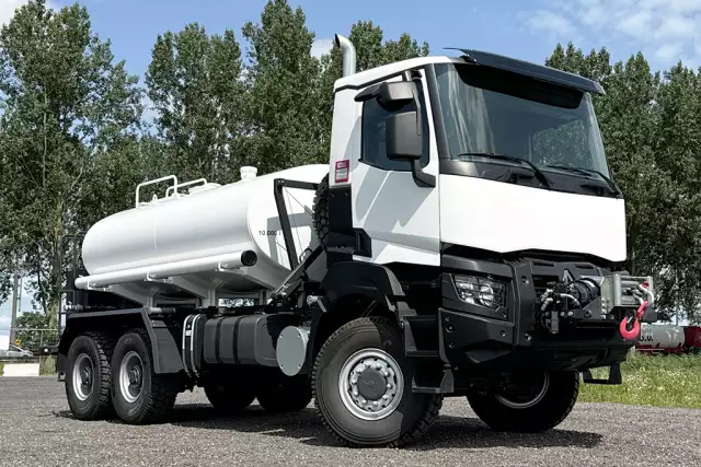 Renault K 460 6x6 Water Tank Truck