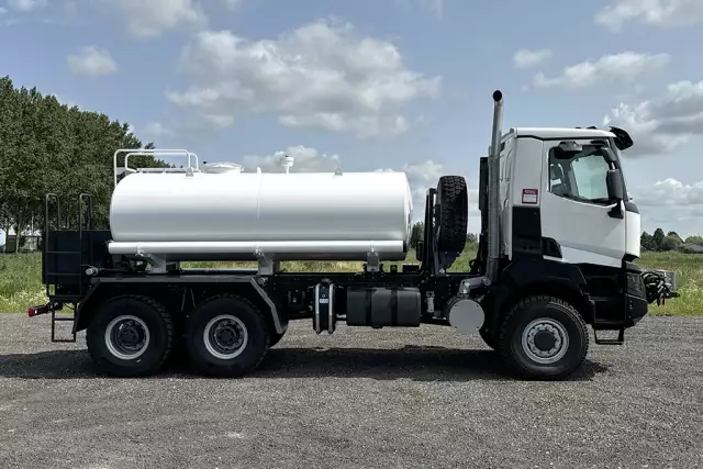 Renault K 460 6x6 Water Tank Truck