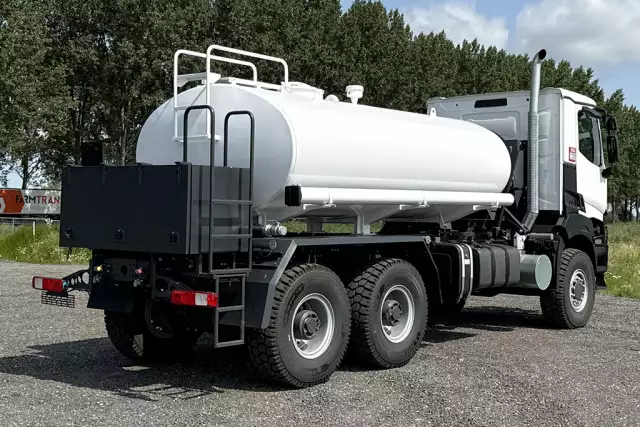 Renault K 460 6x6 Water Tank Truck