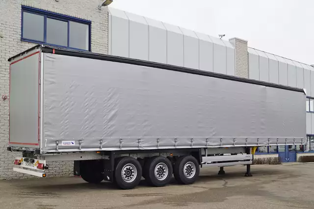 Schmitz Cargobull SCS 24/L 3-Axle Semi-reboque com lonas deslizantes