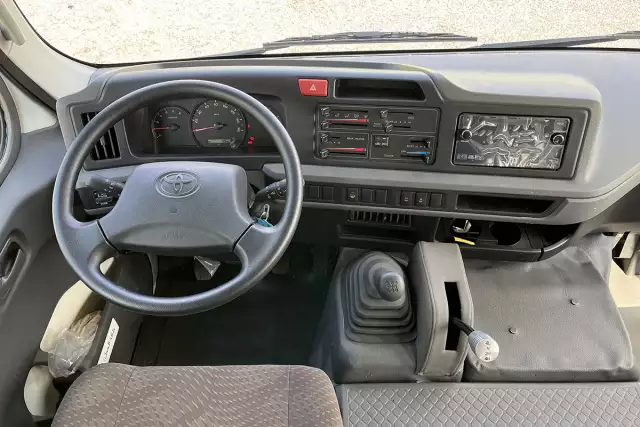 Toyota Coaster 30S
