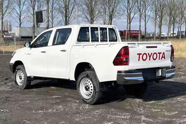 Toyota Hilux 2.4D