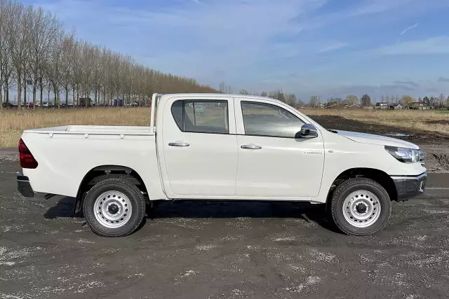 Toyota Hilux 2.4D