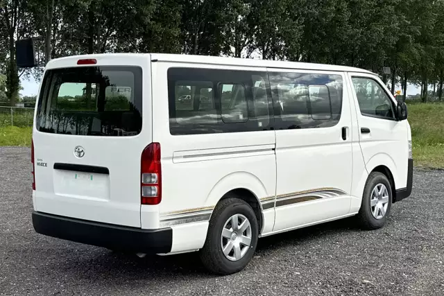 Toyota Hiace Standard