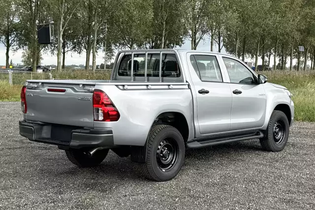 Toyota Hilux 2.4 GL