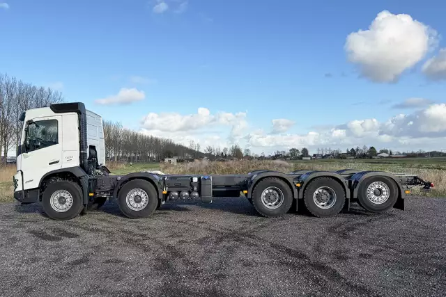 Volvo FMX 500 10x4 Chassis Cabin